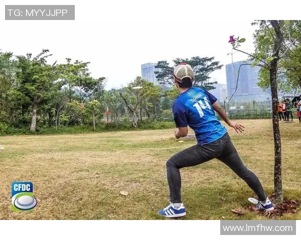 深圳飞盘队的包夹革新探索与战术演变全景分析